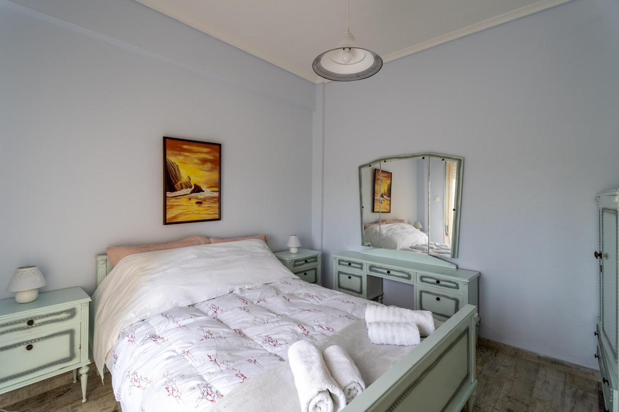 Апартаменты Sunshine House Offering Spectacular Views To Olymp A Неа-Ираклия Экстерьер фото
