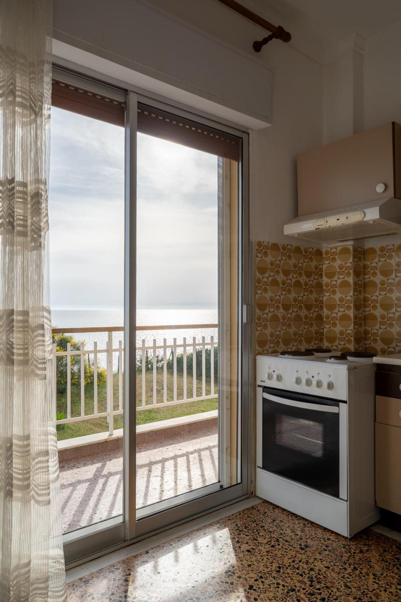 Апартаменты Sunshine House Offering Spectacular Views To Olymp A Неа-Ираклия Экстерьер фото